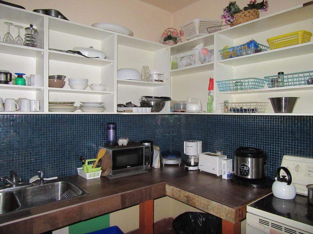 Turtle Hostel Вікторія Екстер'єр фото