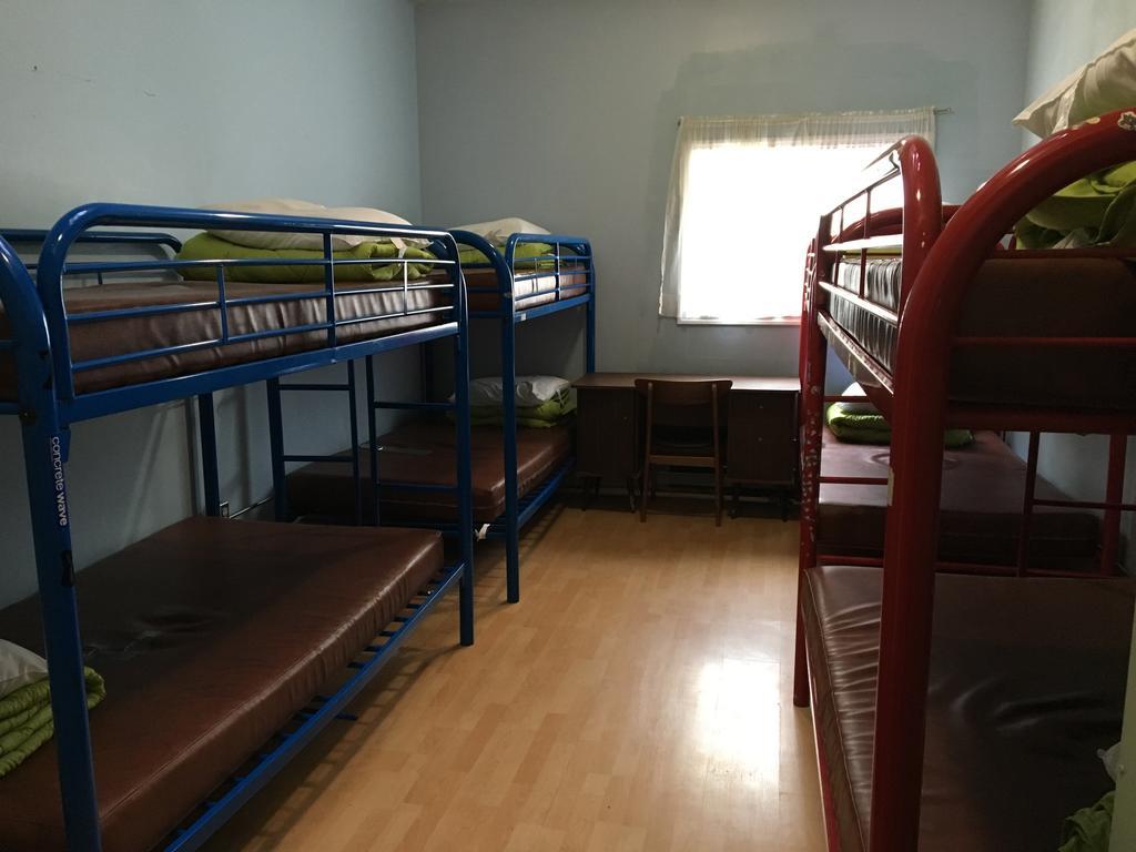 Turtle Hostel Вікторія Екстер'єр фото
